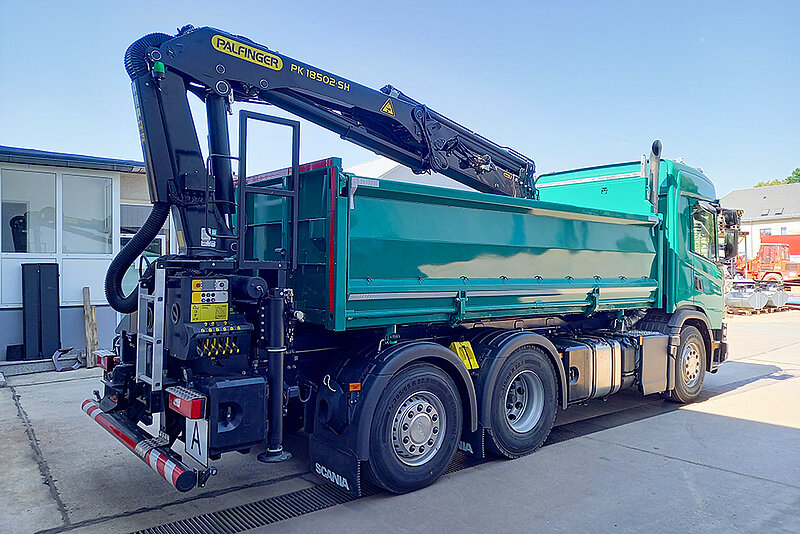 26t Zweiseitenkipper mit Bordmatik und PALFINGER Ladekran PK 18502-SH