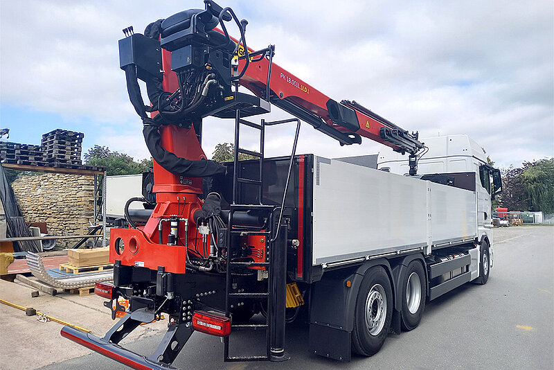 26t Baustoffpritschen mit PALFINGER Ladekran PK 18.001L SLD3.